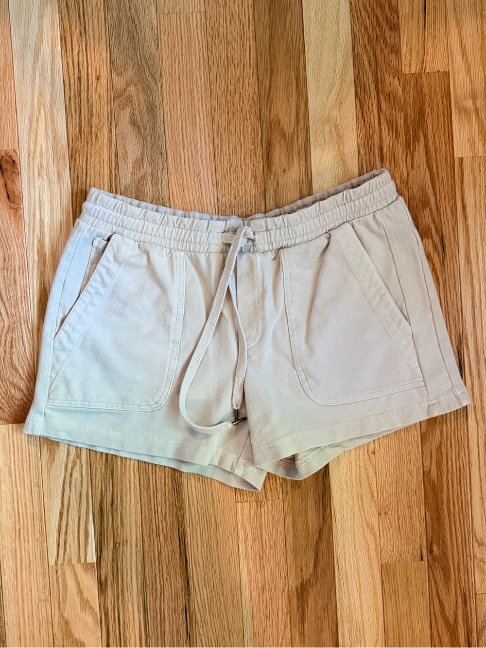 Women's Elastic Drawstring Athletic Shorts - Light Beige